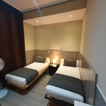 Ch Plaza D'Ort Rooms IV マドリード エクステリア 写真